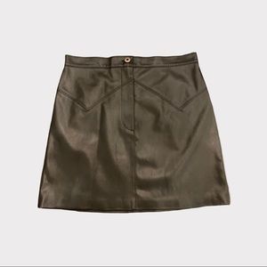 BB DAKOTA Keep Livin’ Black Faux Leather Skirt Size 8